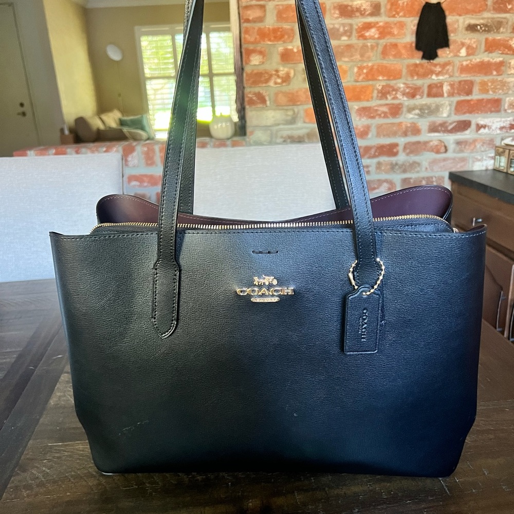 Coach Carter Carryall in Smooth Leather